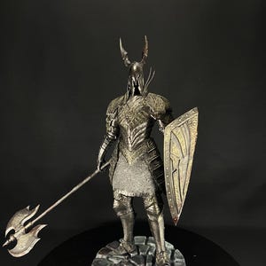 Hand-Painted 40cm (15.7in) Black Knight Figurine | Dark Souls Collectible