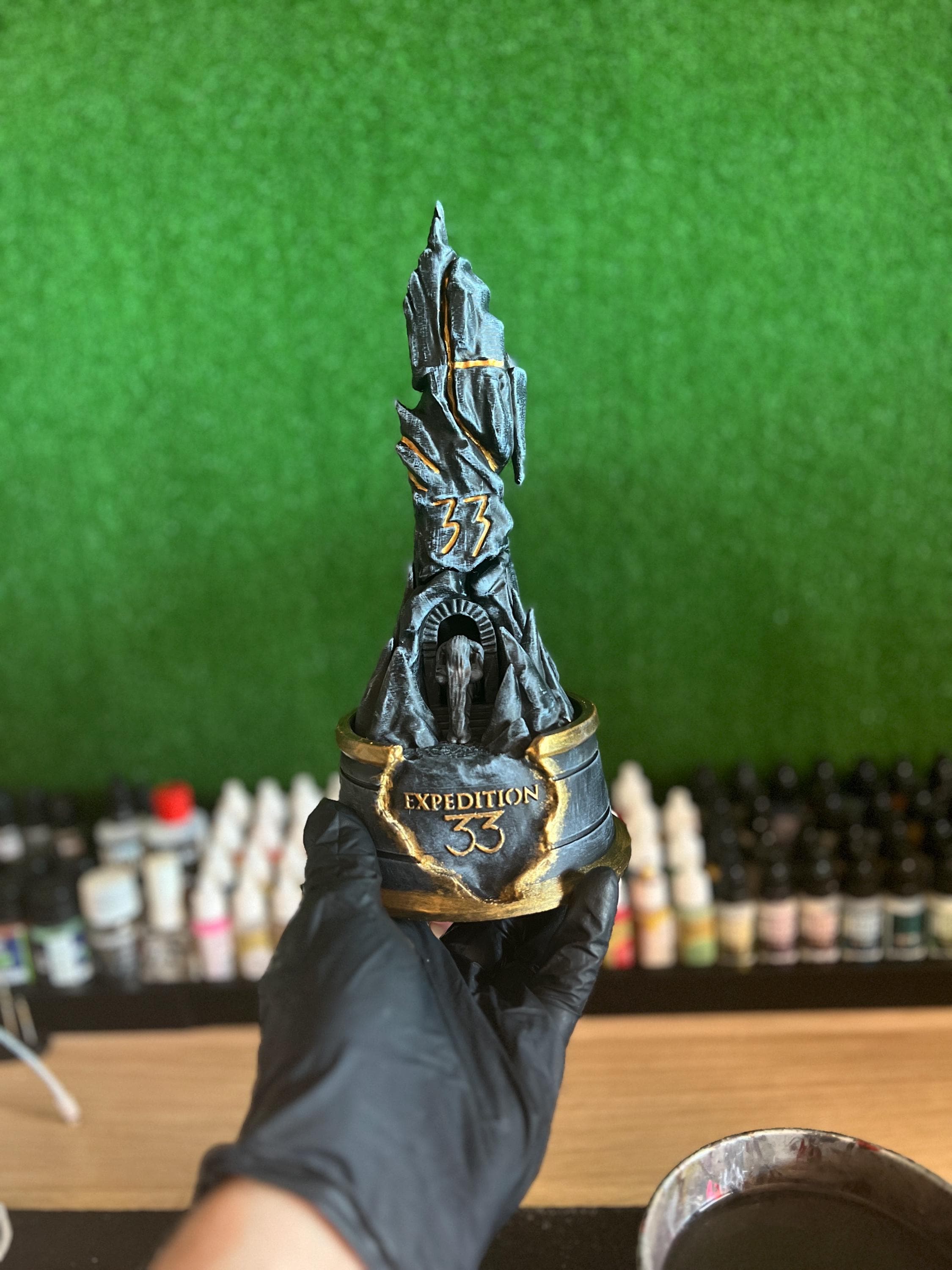 Clair Obscur: Expedition 33 – Hand-painted Monolith (collector's