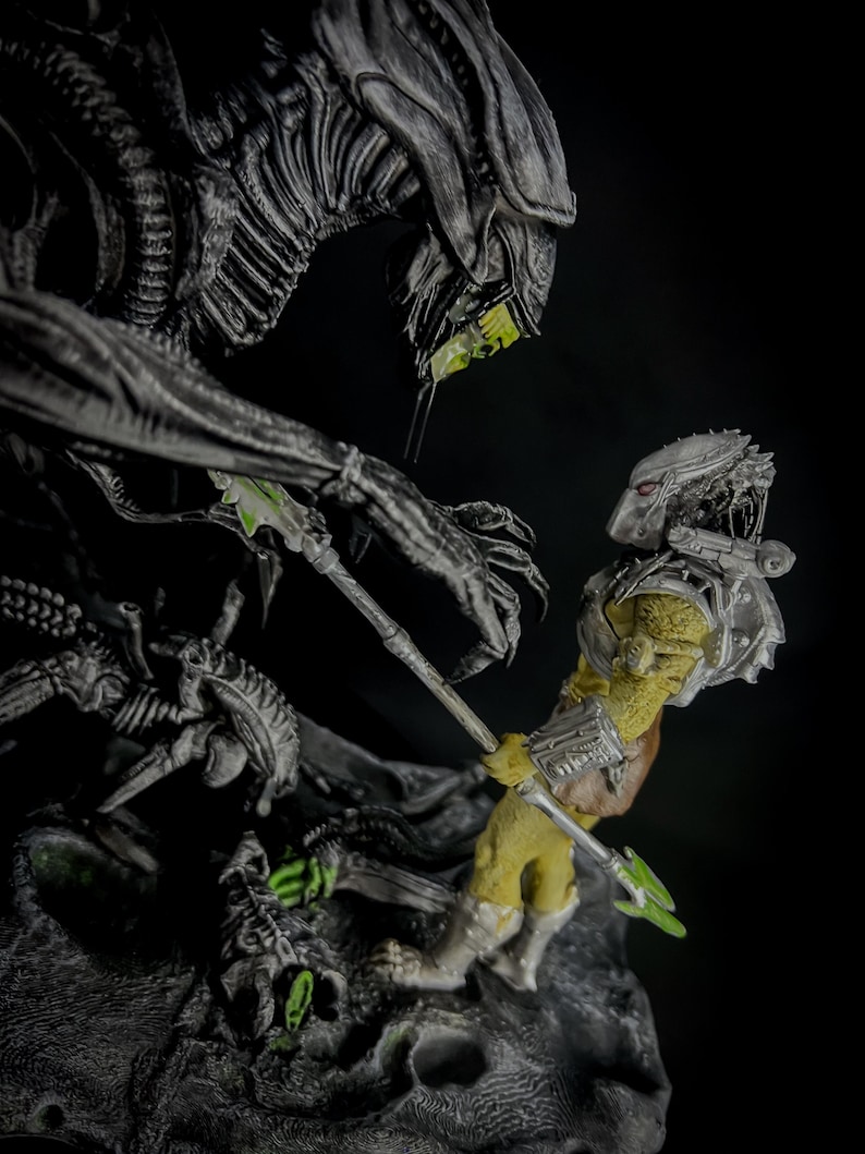 Alien Vs Predator Diorama: Sci-fi Battle Scene (30cm X 55cm) - Etsy
