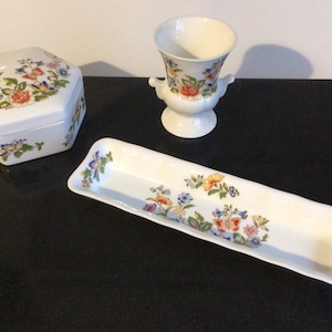 Aynsley Cottage Garden English Bone China Vintage various pieces