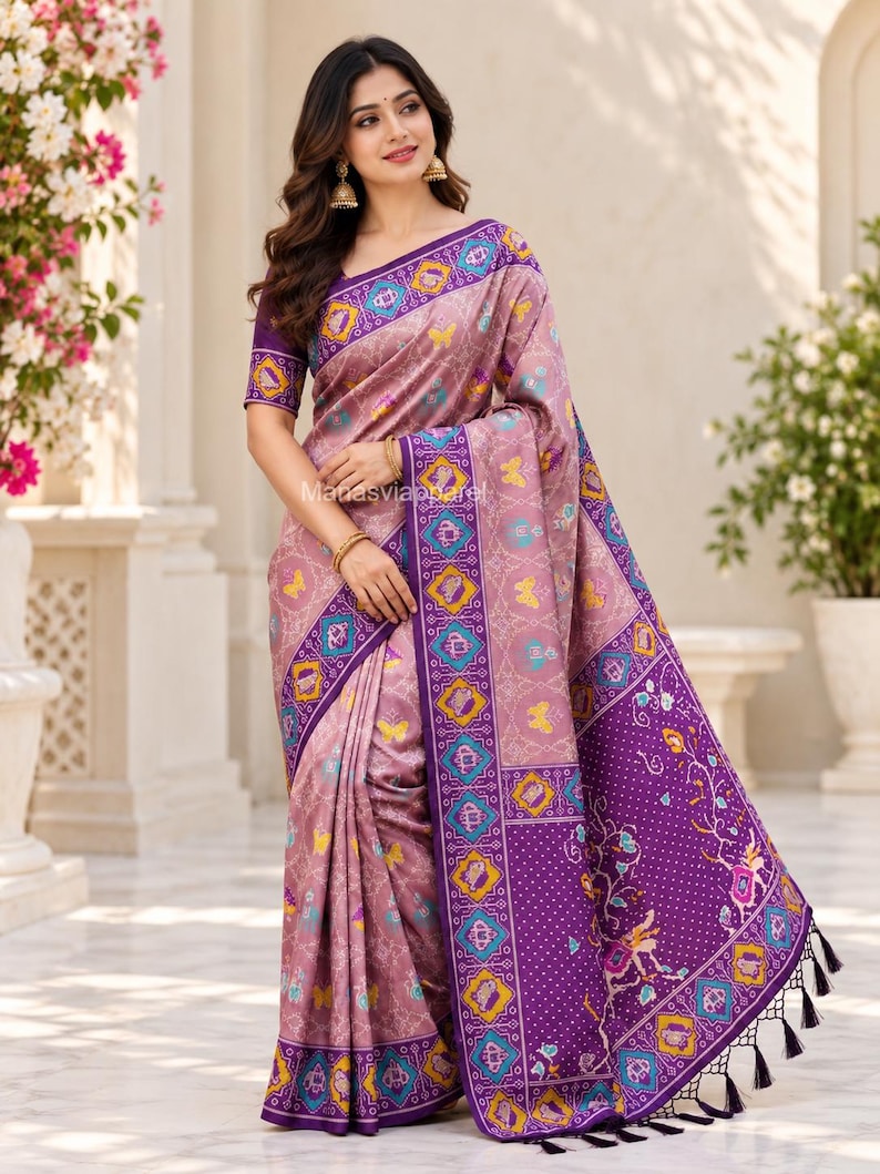 Silk Patola Design Saree, Rich Zari Weaving Pallu Unique Meenakari ...