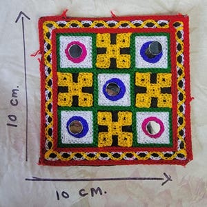 Handmade Kutchi Mirror Work Patch: Indian Appliqué Textile Art (10cm)