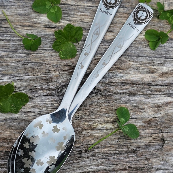 St Patricks Day Gift Set. St Paddys gift teaspoon set of two. Personalised Teaspoons. Irish themed giftware. Engraved gift.