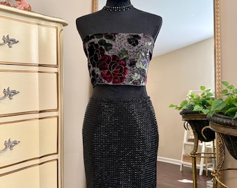 Spódnica mini Vintage Cache Black z koralikami, rozmiar M | Spódnica w stylu lat 90. i 2000 | Czarna spódnica wieczorowa | Spódnica imprezowa z lat 2000. | Glamour w stylu vintage | Strój na święta