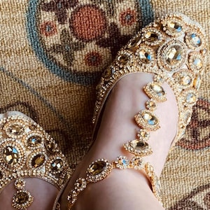 Khussa, Punjabi Jutti, Kundan, Rhinestone anklet Pakistani Khussa, Indian shoes, Bridal, wedding shoes, boho flat women's shoes. image 2