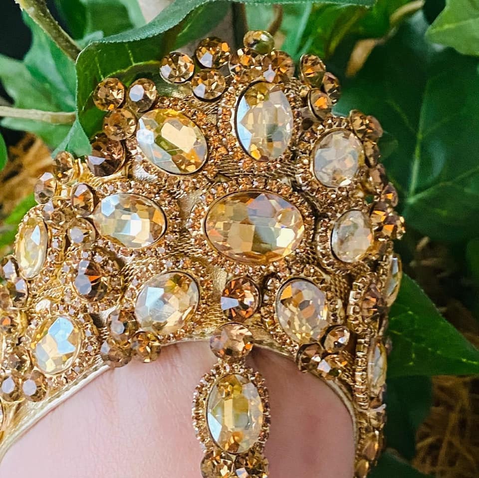 Rangtara Gold Festive Jutti