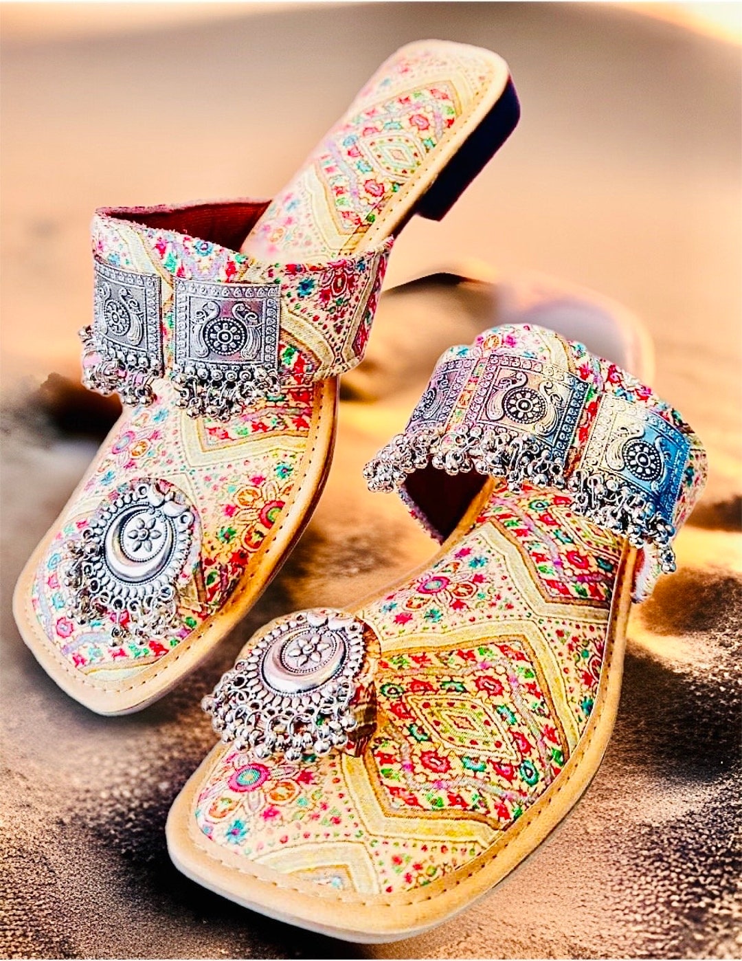 kolhapuri jutti for men