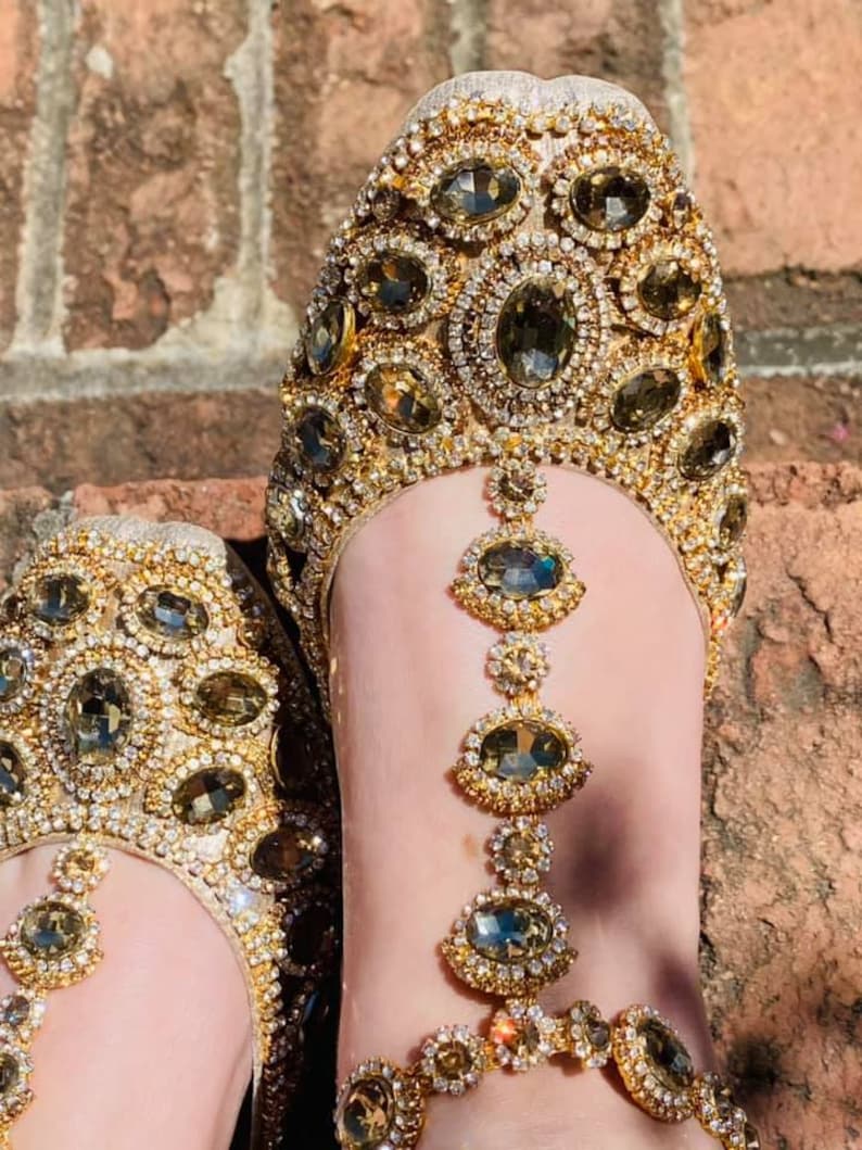 Khussa, Punjabi Jutti, Kundan, Rhinestone anklet Pakistani Khussa, Indian shoes, Bridal, wedding shoes, boho flat women's shoes. image 1