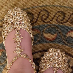 Khussa, Punjabi Jutti, Kundan, Rhinestone anklet Pakistani Khussa, Indian shoes, Bridal, wedding shoes, ethnic flat  women's shoes.