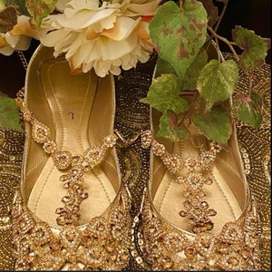 Khussa, Punjabi Jutti, Kundan, Rhinestone anklet Pakistani Khussa, Indian shoes, Bridal, wedding shoes, ethnic flat women's shoes. image 5