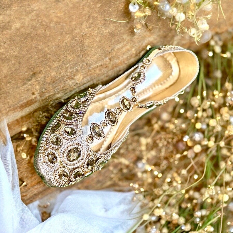 Khussa, Punjabi Jutti, Kundan, Rhinestone anklet Pakistani Khussa, Indian shoes, Bridal, wedding shoes, boho flat women's shoes. image 6