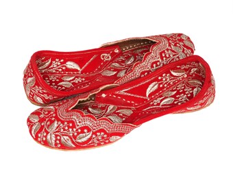 Jutti, Khussa, Punjabi Jutti, Mojari, Indian shoes, flat slip on women's shoes, loafers, bridal wedding shoes, embroidered shoes