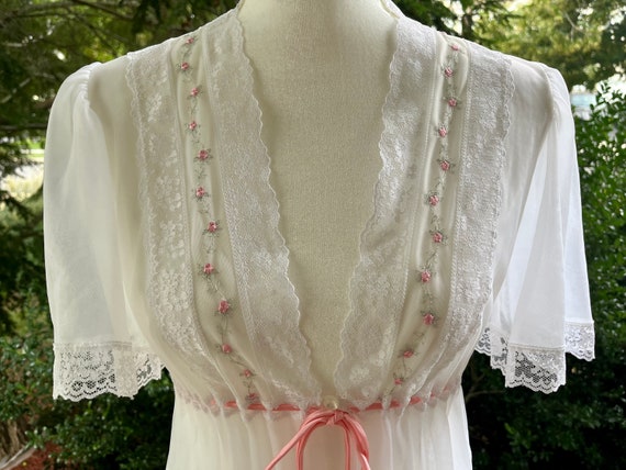 Vintage Dreamaway White Sheer Nylon Robe - image 2