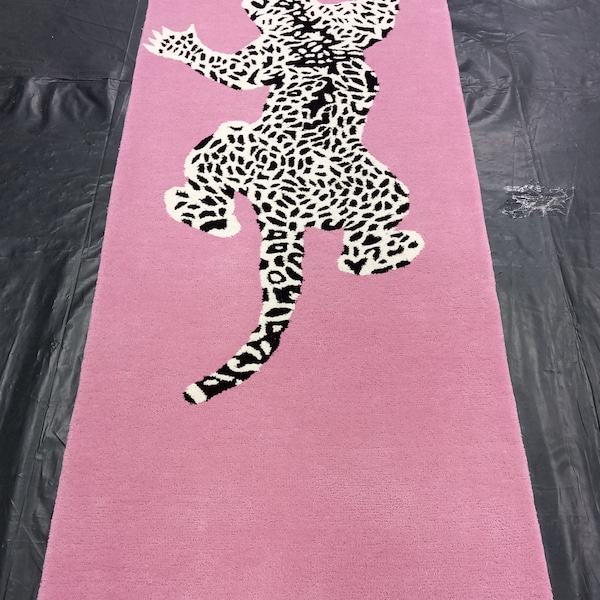 Runner rug,Luxury Leopard runner rug,Hand tufted rug.Leopard print rug. Pink runner rug,kids rugs, area rug, soft rugs, Area rug.