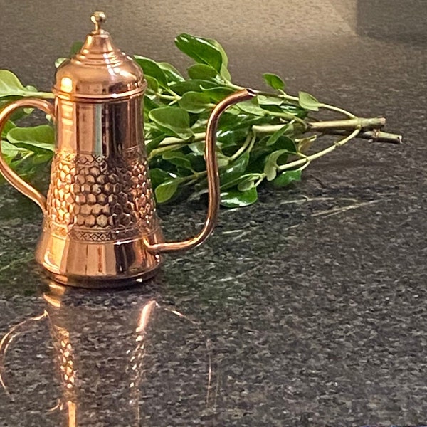 Olive Oil Bottle,Handmade ,Vintage Copper Engraved, Copper Oil Container, Olive Oil Dispenser, Olive Oil Container, Copper Pitcher 350 ML