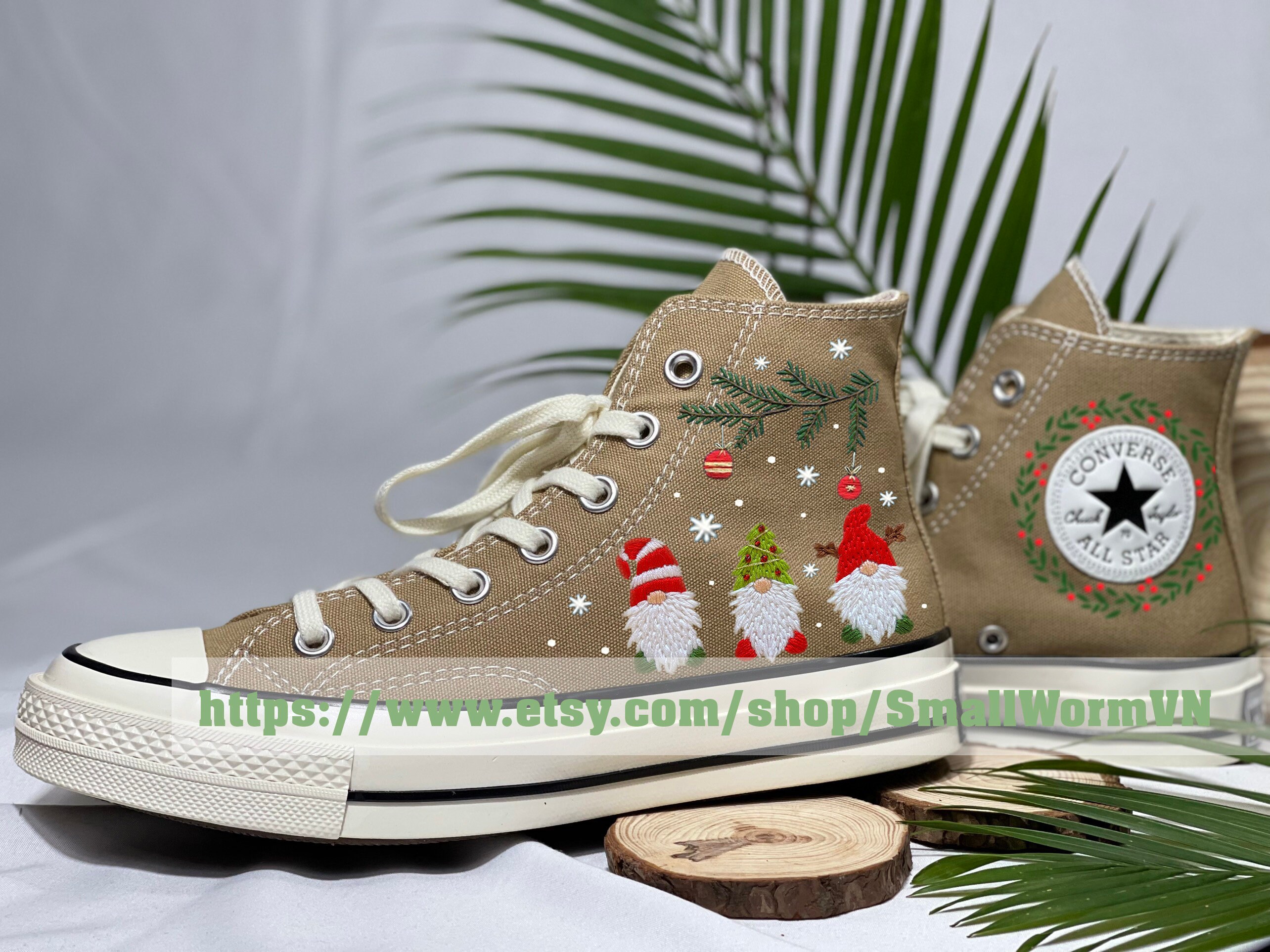 Converse christmas shoes outlet