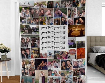 Puede incluir: Una manta de forro polar blanca con un collage de fotos de diferentes personas. Las fotos están dispuestas en una cuadrícula y muestran una variedad de entornos, incluyendo escenas al aire libre y en interiores. El texto "your text your text" se repite seis veces en la manta.