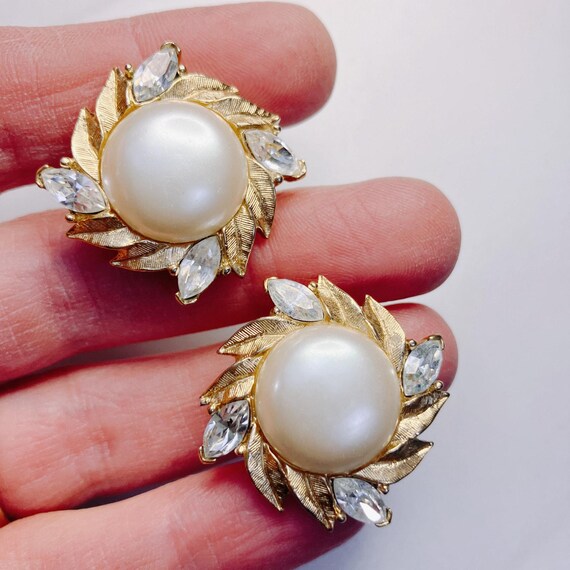 Chantecler / Enchantè / orecchini / oro rosa, diamanti, madreperla e cristallo di rocca