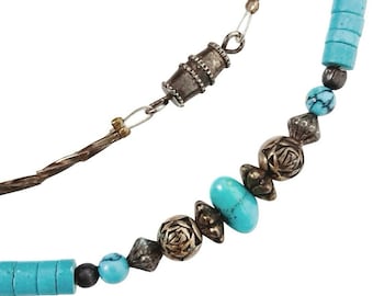 Vintage Türkis / Howlith Heishi Bead Southwestern Halskette 1970s Tönnchenverschluss