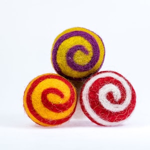 Handmade Felt Cat Toy Balls - Set of 3 Colorful Swirl Balls for Playful Cats