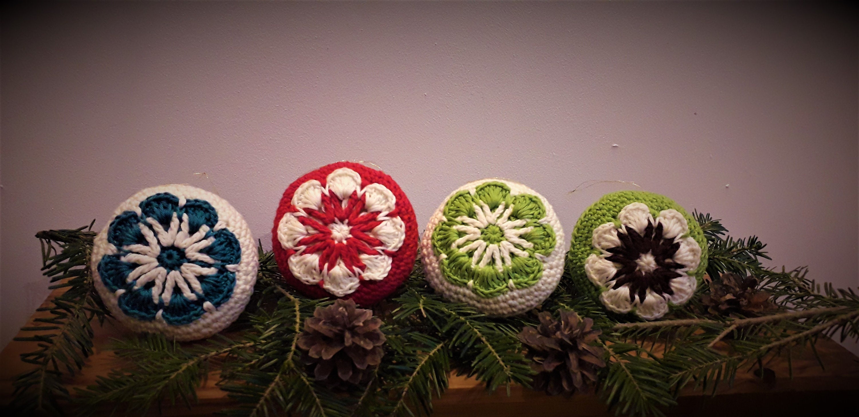 Boule de Noël Au Crochet