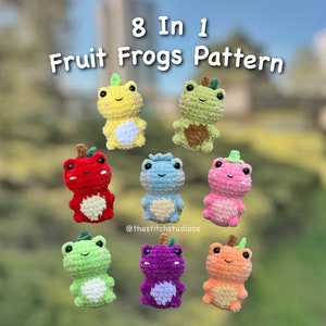 Peut inclure: Huit modèles de grenouilles amigurumi au crochet, chacun avec un design de fruit différent. Les grenouilles sont jaunes, vertes, rouges, bleues, roses, vertes, violettes et orange. Le modèle s'appelle "8 en 1 Fruit Frogs Pattern".