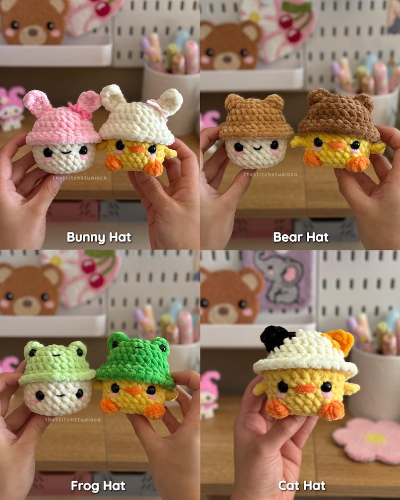 Pu&ograve; includere: Giocattoli di pulcino all'uncinetto fatti a mano, ognuno con un cappello diverso: un coniglio rosa, un coniglio bianco, due cappelli da orso marrone, due cappelli da rana verdi e un cappello da gatto. Il testo "Bunny Hat", "Bear Hat", "Frog Hat" e "Cat Hat" sono visualizzati.