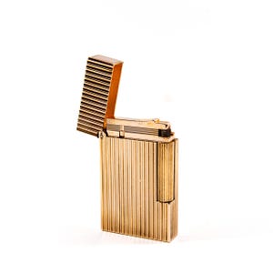 Vintage Rose Gold Plated S.T. Dupont Ligne 2 Regular Lighter   1990s