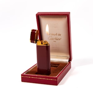 Vintage Cartier Les Must Lighter Red Lacquered in Box 1970s