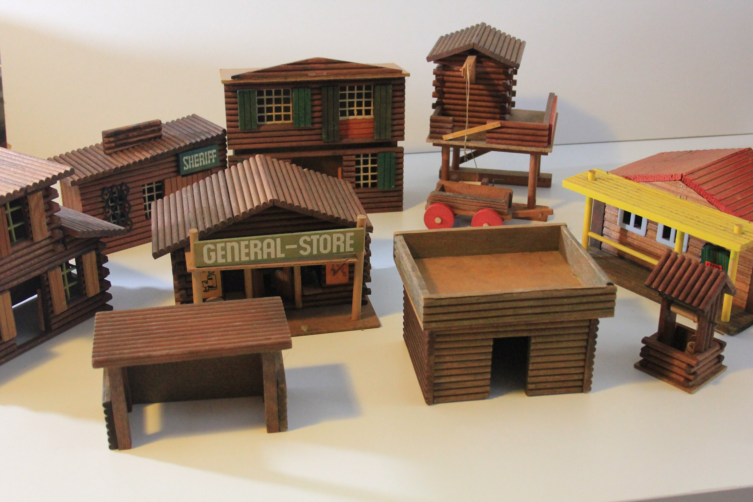 JOUET ANCIEN WESTERN FORT ALAMO en bois démontable - A restaurer EUR 34,90 - FR