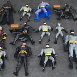 12 figurines Batman | Batman | Catwoman | Robin | Séries télévisées | Héros de cinéma | Héros de bande dessinée | Personnage de dessin animé | Héros de bande dessinée | Maquettes | Jouet vintage