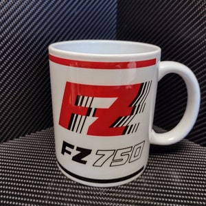 M64 YAMAHA FZ750 1fn 2mg inspirierte Tee- und Kaffeebecher 11oz