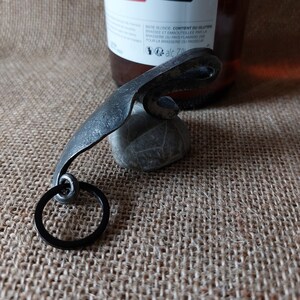 Porte-clé original, porte-clé estampé à la main, porte-clé pour amateur de  vin, porte-clé à breloque, cadeau de vin, personnalisé - AliExpress