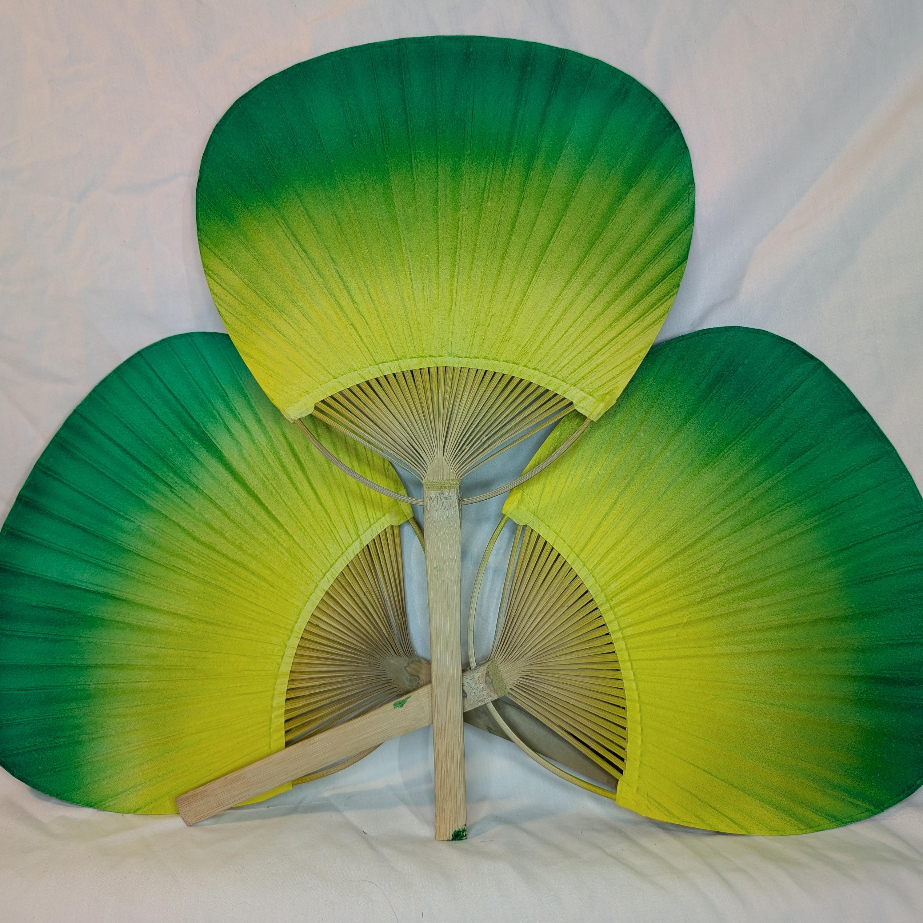 Ventaglio a pale dipinto a mano / Ventaglio Uchiwa - Touch Grass