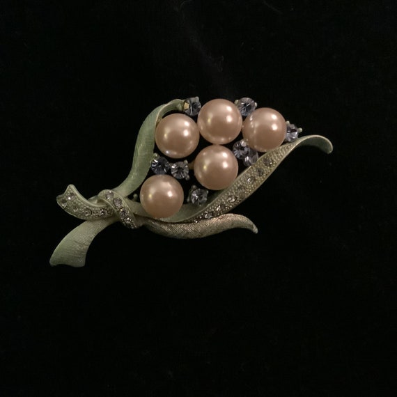 Vintage Faux Pearl and Gemstone Brooch - image 2