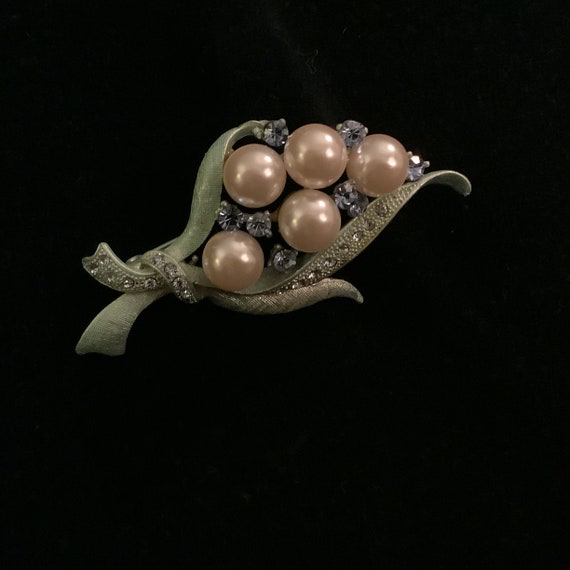 Vintage Faux Pearl and Gemstone Brooch - image 1