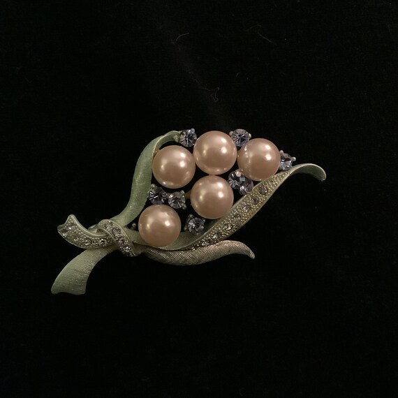 Vintage Faux Pearl and Gemstone Brooch - image 3