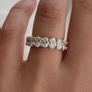 Oval Moissanite Band Oval Eternity Band Oval Wedding Band 4x3mm Oval Cut Moissanite Wedding Band 14K Gold Ring Half Eternity Women's Band