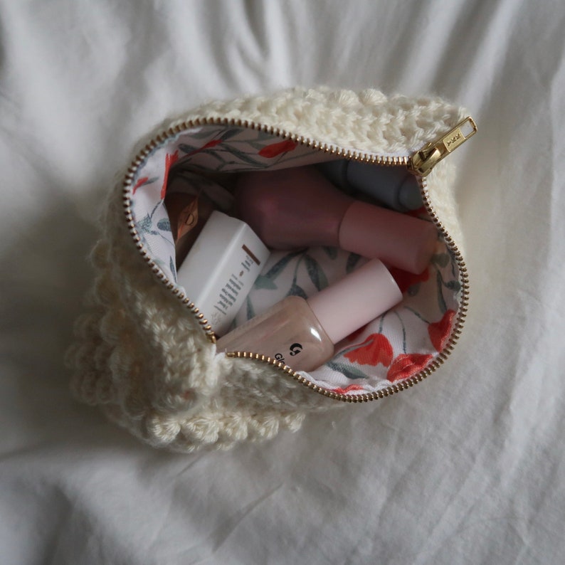 Crochet Pattern Accessory Pouch Makeup Bag DIGITAL DOWNLOAD image 4