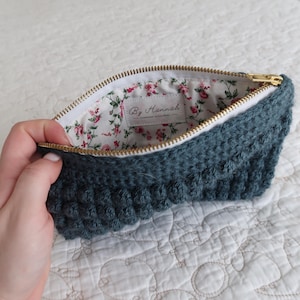 Crochet Makeup Bag