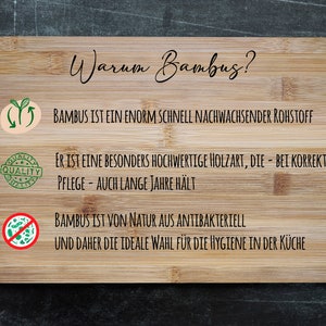 May include: A wooden cutting board with the text "Warum Bambus?" and three bullet points explaining the benefits of bamboo. The bullet points are: "Bamboo is a fast-growing raw material", "It is a high-quality wood that lasts for years with proper care", and "Bamboo is naturally antibacterial, making it ideal for kitchen hygiene."