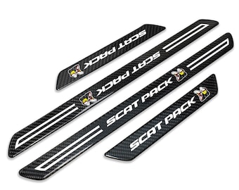 Imagen iPick para Dodge Scat-Pack, 4 protectores universales de umbral de puerta de fibra de carbono auténtica, color negro, con licencia oficial.