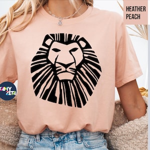 Simba Lion King Face Tee – Disney Graphic Shirt – Unisex T-Shirt – Lion King Fan Apparel – Simba Silhouette Shirt – Disney Park Outfit