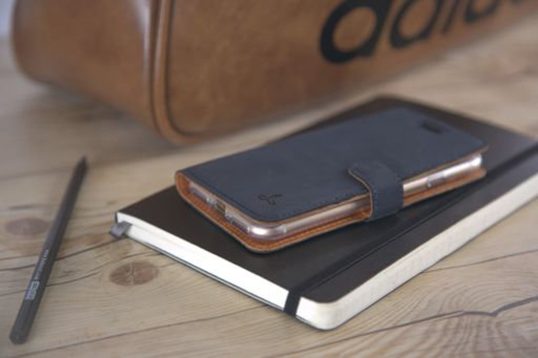 Snakehive Vintage Navy Leather Wallet for Apple iPhone 14, 13, 12, 11