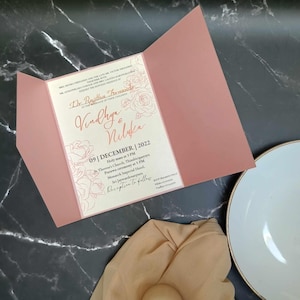 Blush Rosa Blumenhochzeits-Einladung mit Roségold Folie | Blush rosa Einladung | Babyparty | Geburtstag | Hochzeit | Blumendruck | Rustikal