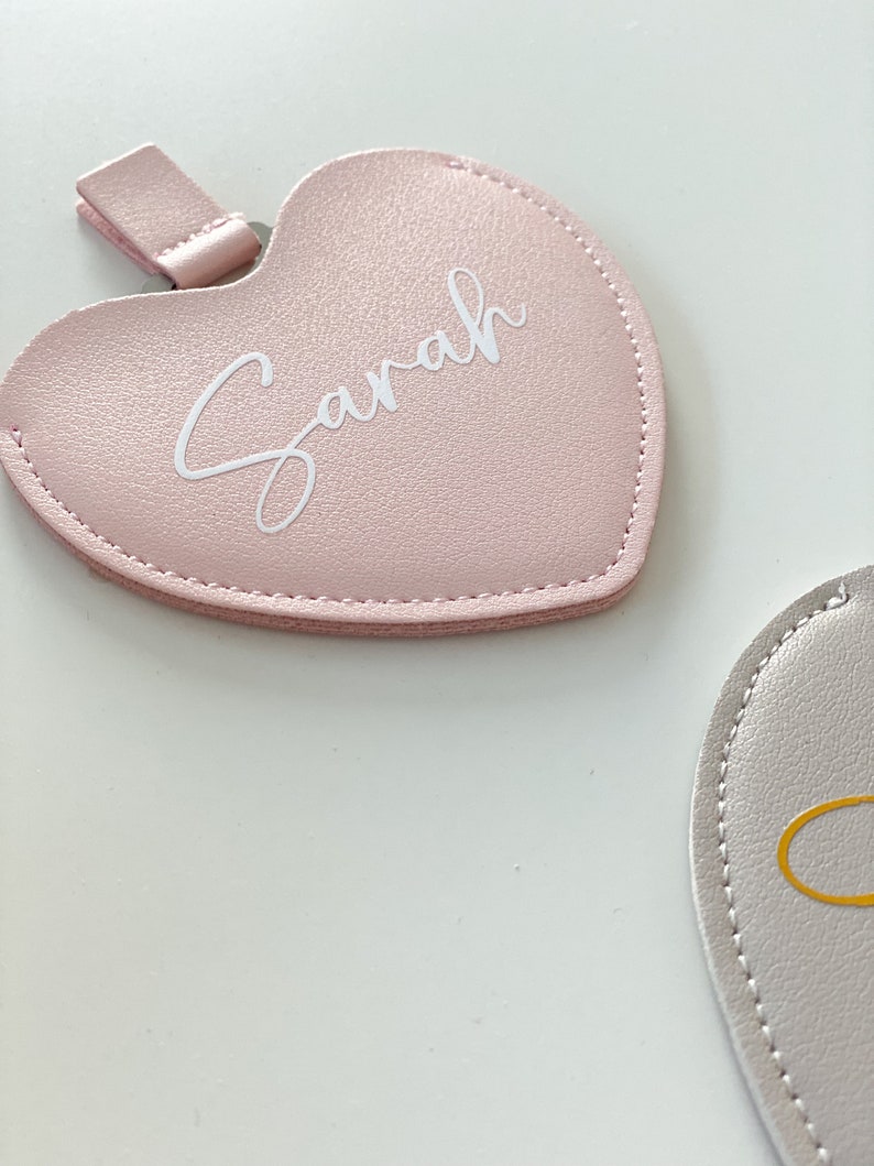 Personalisierter Taschenspiegel, Herz Spiegel personalisiert, kleines Geschenk Weihnachten, Geschenk für Mädchen, Geschenk Valentinstag Bild 2