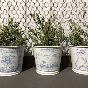 French country tins. Set of 3