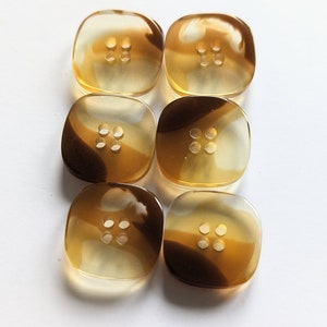 6 braune Kunststoffknöpfe, Mantel- u. Jackenknöpfe, transparent-brauner Farbverlauf, 4-Loch, 21 mm