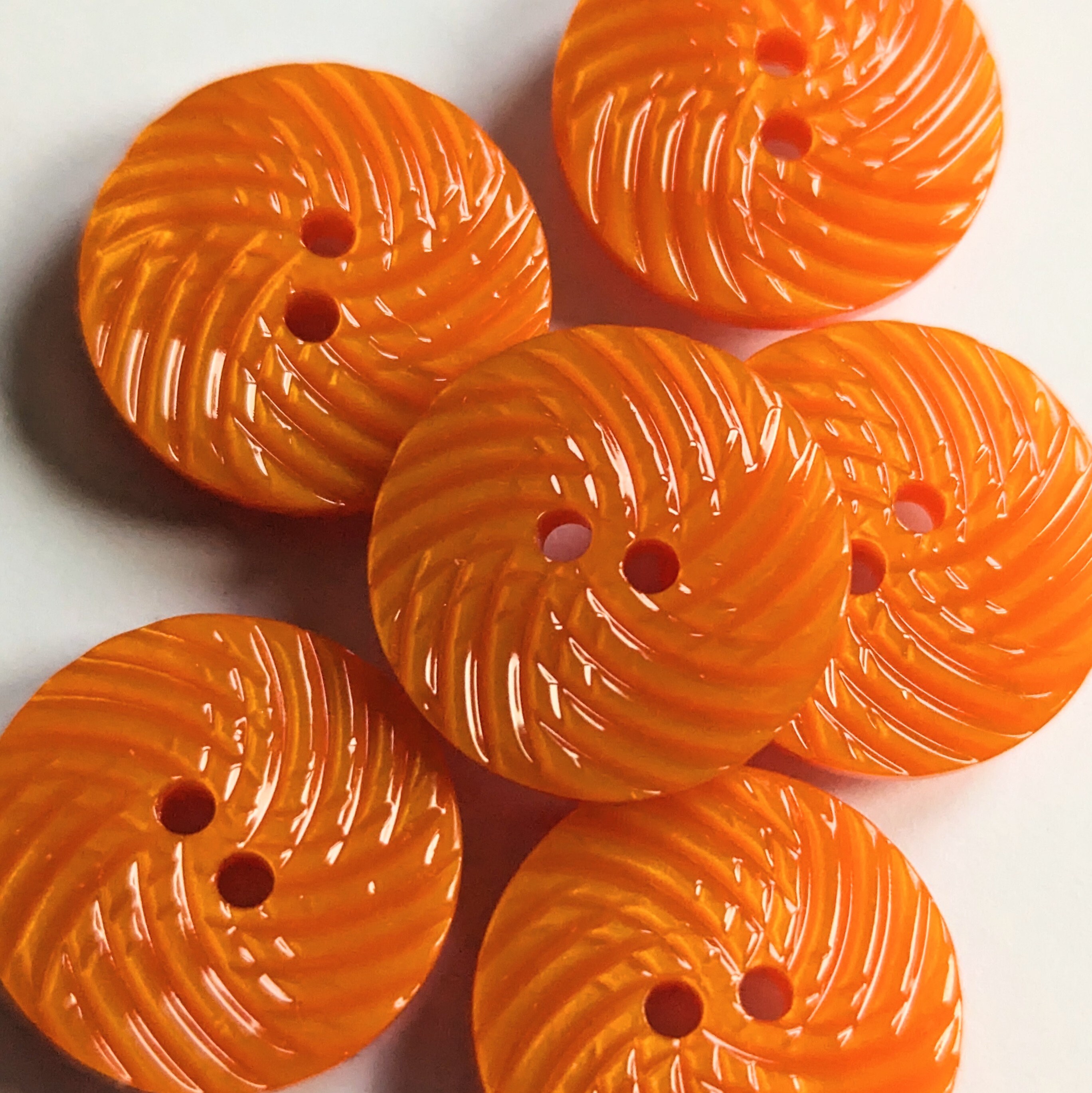 Knopfparadies 10er Set - Naturweiße Blütenknöpfe Mit Perlmuttrand Ca. 16mm