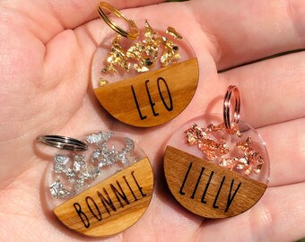 Dog tag ø 25 mm made of resin and olive wood | Resin dog tag with double-sided engraving in silver, gold, or rose gold